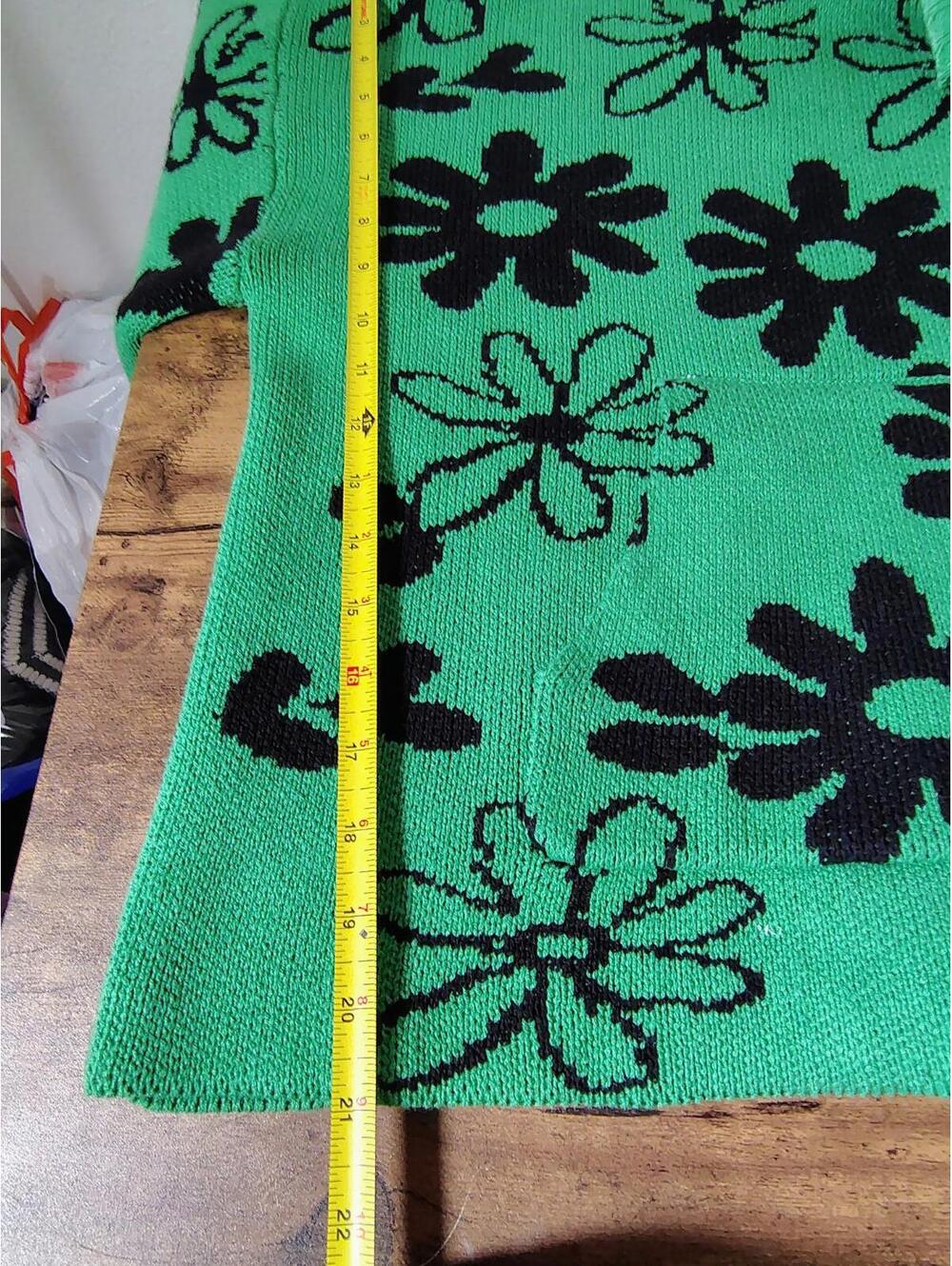 Women's Sweater Green Flower Black Flowers Hippie Retro Chic Sz S fits M/L - Picture 8 of 9